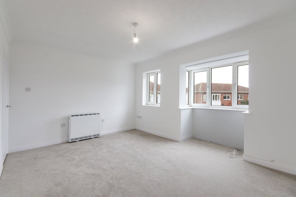 Additional image 4 of 2 bed flat for saleCavendish Square, Longfield DA3