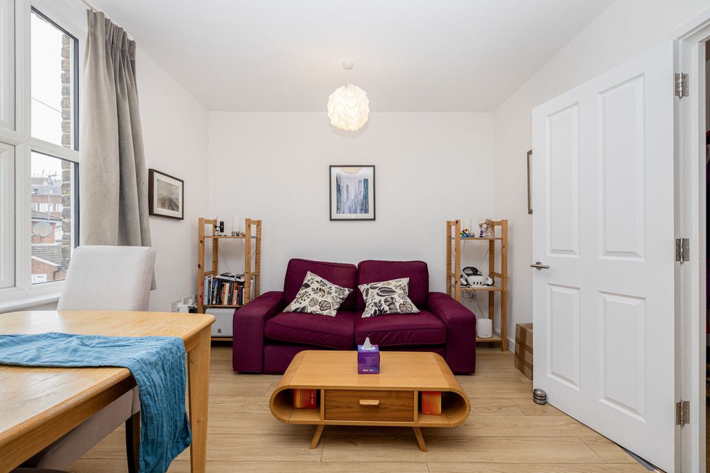 Property photo 1 of 10 Pbox-Img.Jpg