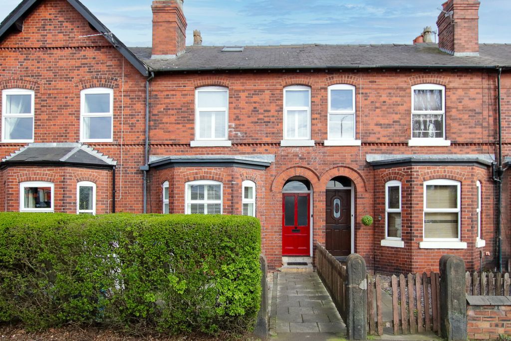 Property photo 1 of 20 Front (Exterior)