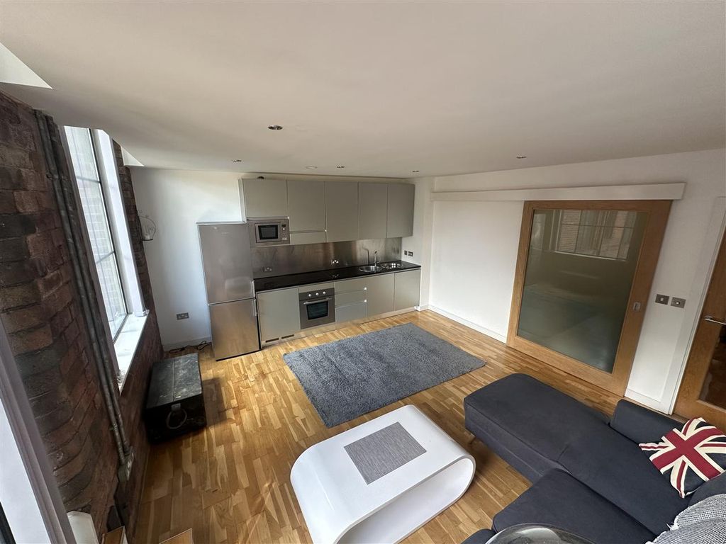 Property photo 2 of 5