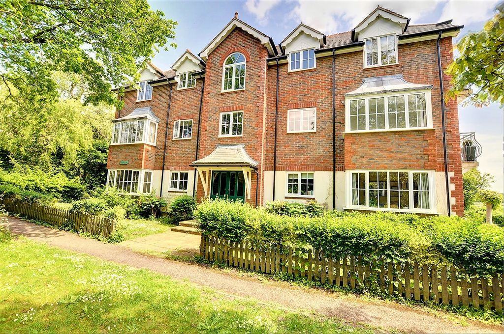 Property photo 1 of 9 676666_1_8298179