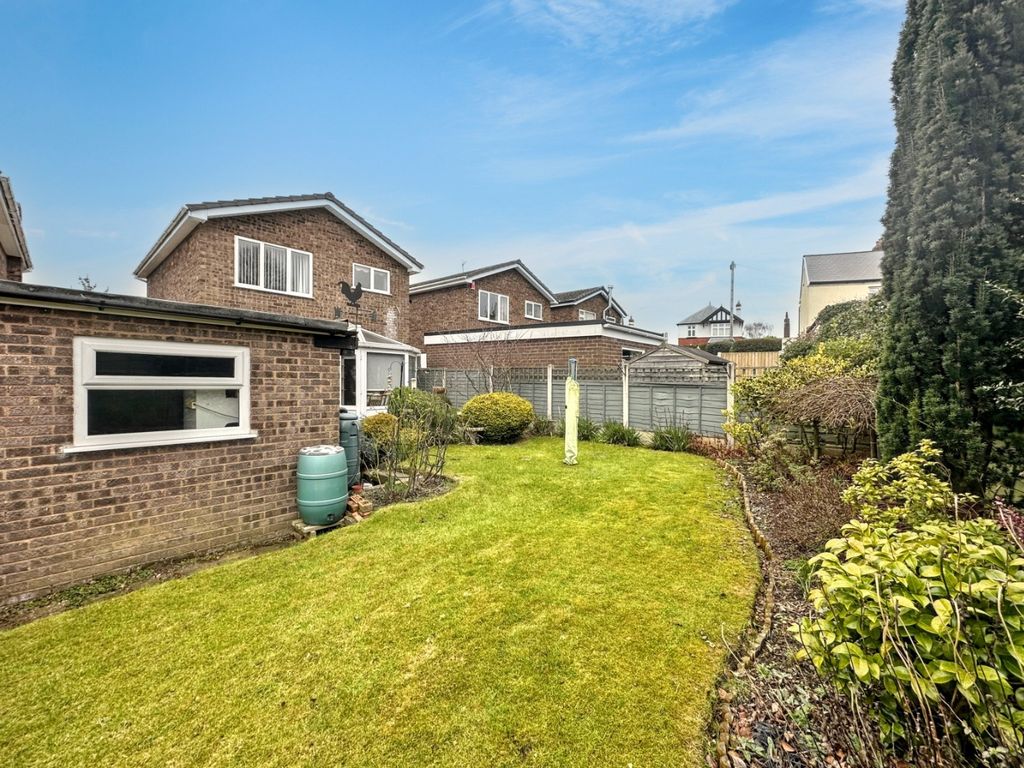 Property photo 2 of 20 3894855