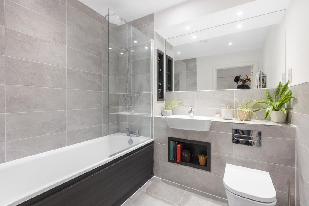 Property photo 3 of 18 Picture No. 04