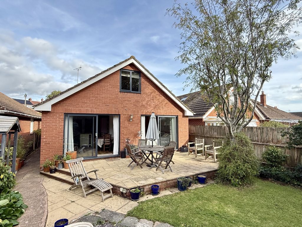 Property photo 1 of 35 Photo 23