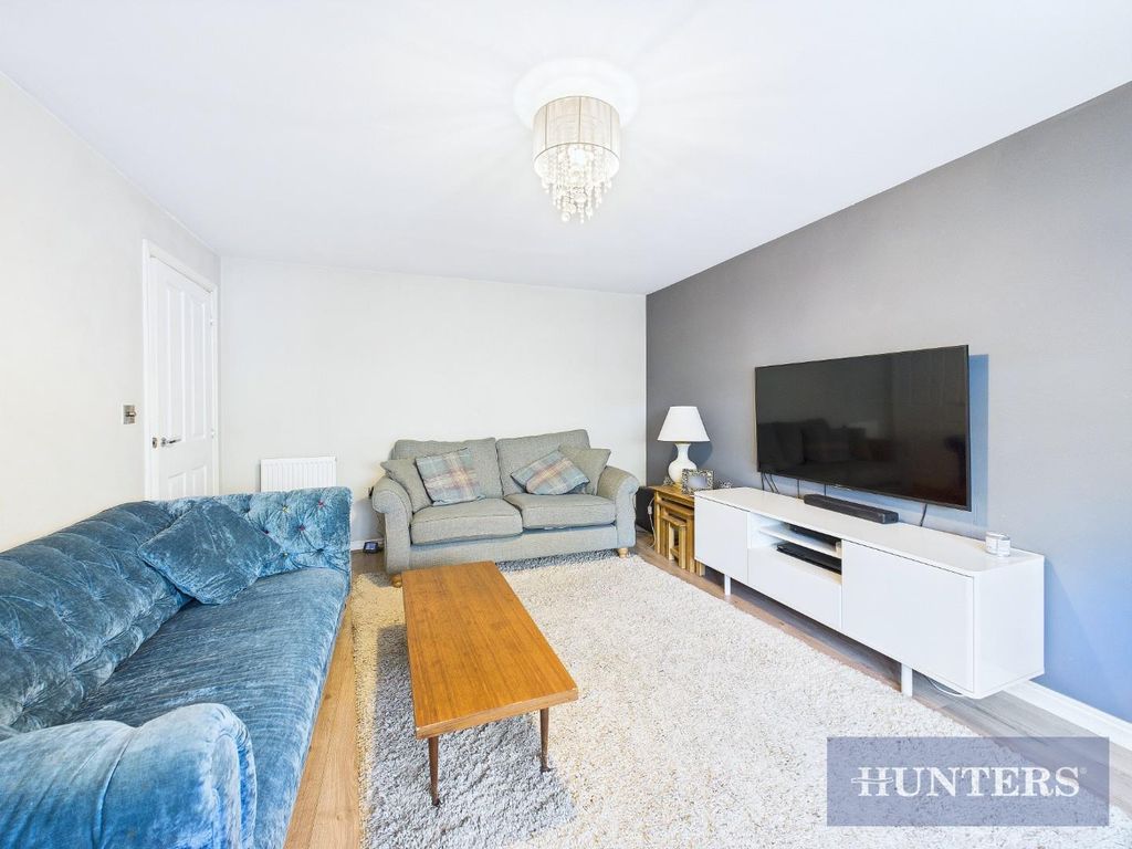 Property photo 3 of 24 Cam05316G0-Pr0040-Still003.Jpg