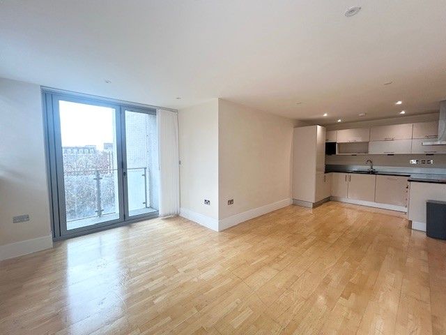 Property photo 2 of 8