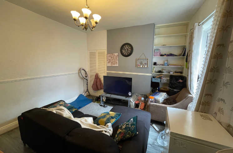 Property photo 2 of 8