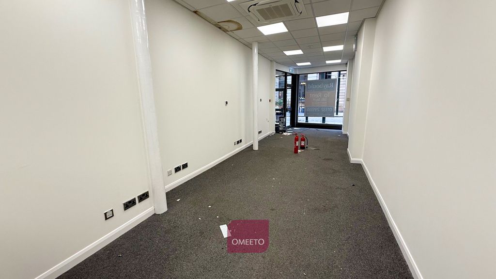 Property photo 3 of 7 Shop To Rent