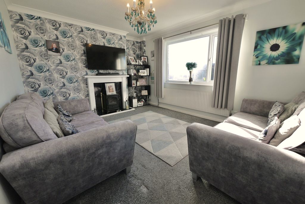 Property photo 2 of 25 2