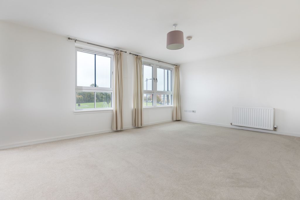 Property photo 2 of 19 6 Richmond Park Terrace_004