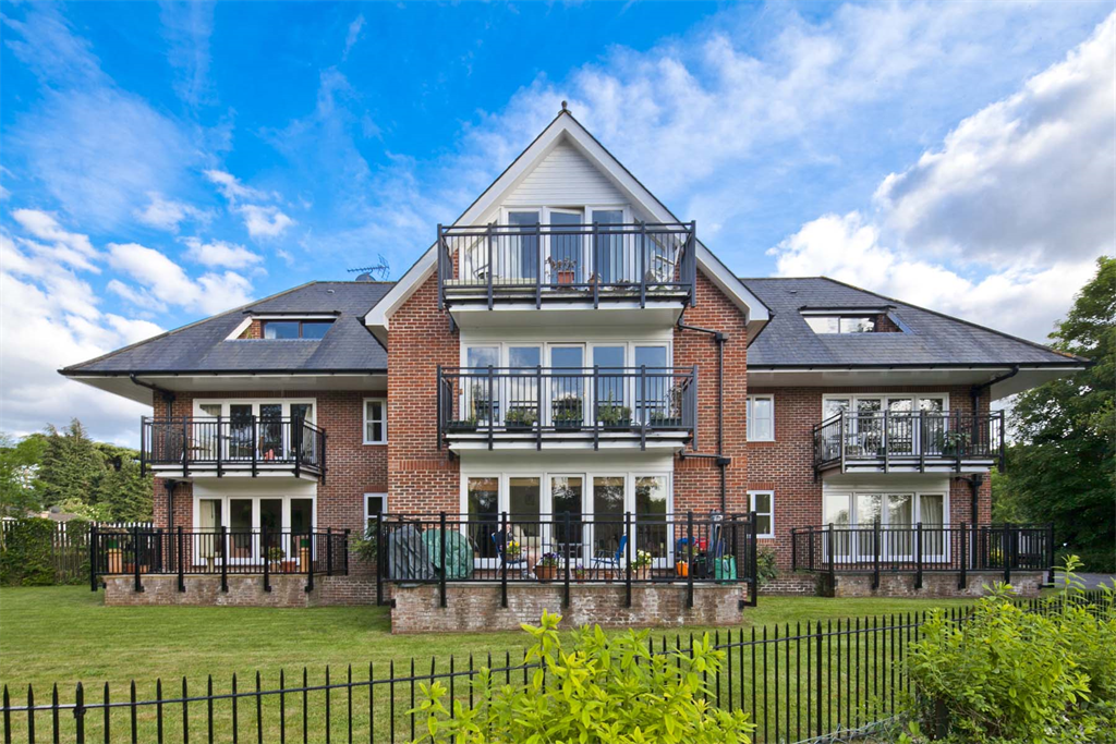 Property photo 1 of 7