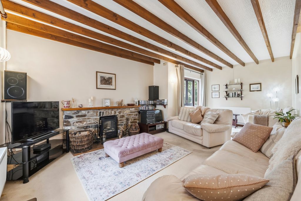 Property photo 3 of 34 066A3881