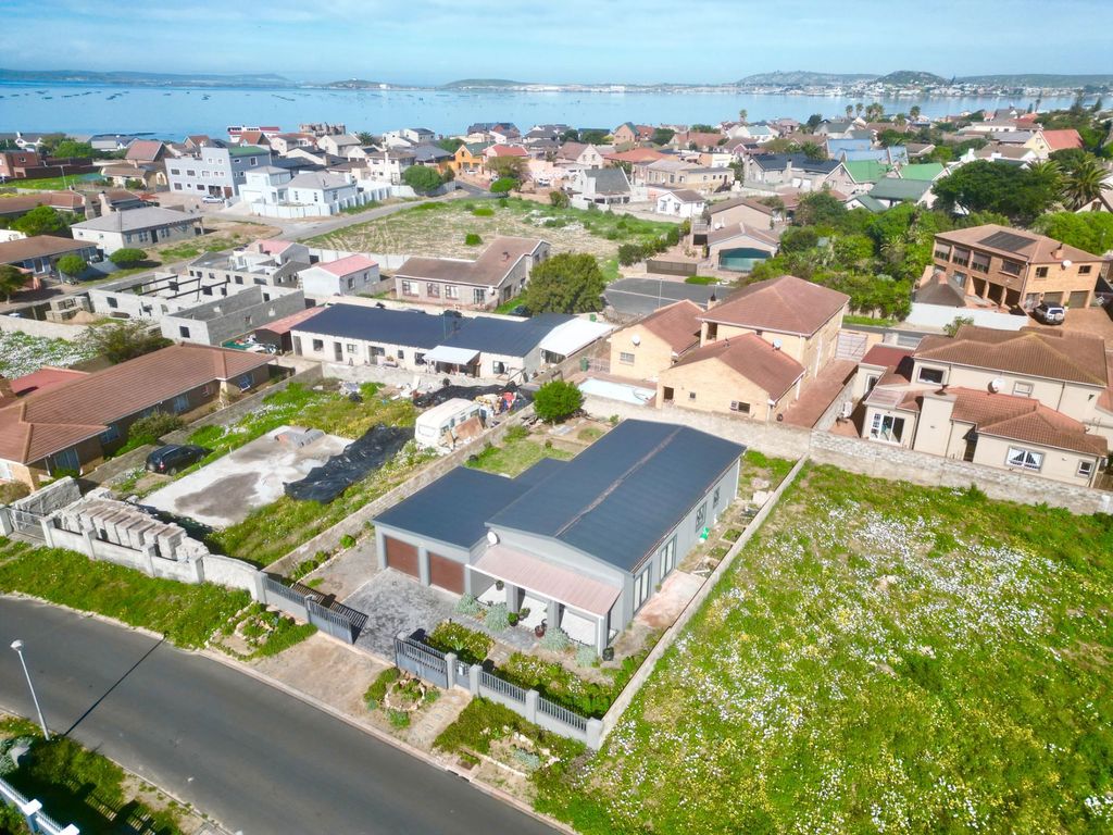 Property photo 1 of 77 La1711357