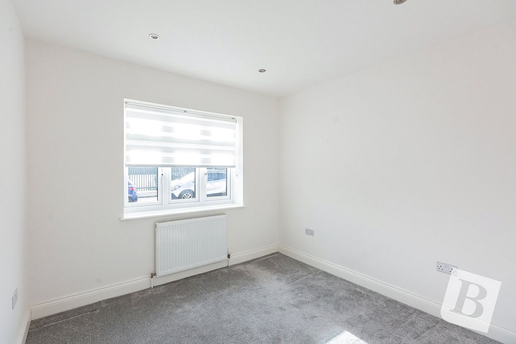 Property photo 3 of 17 Bedroom Two