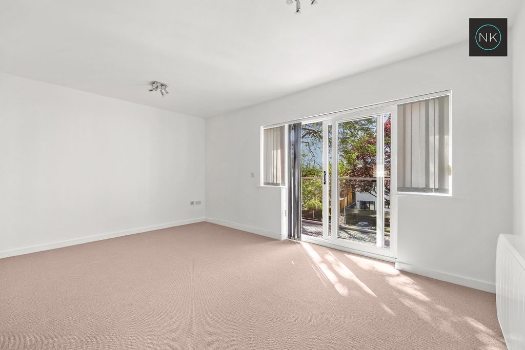 Property photo 2 of 25 5096444