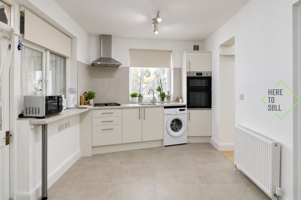 Property photo 1 of 21 Westerham Avenue, London, N9 - Kitchen3