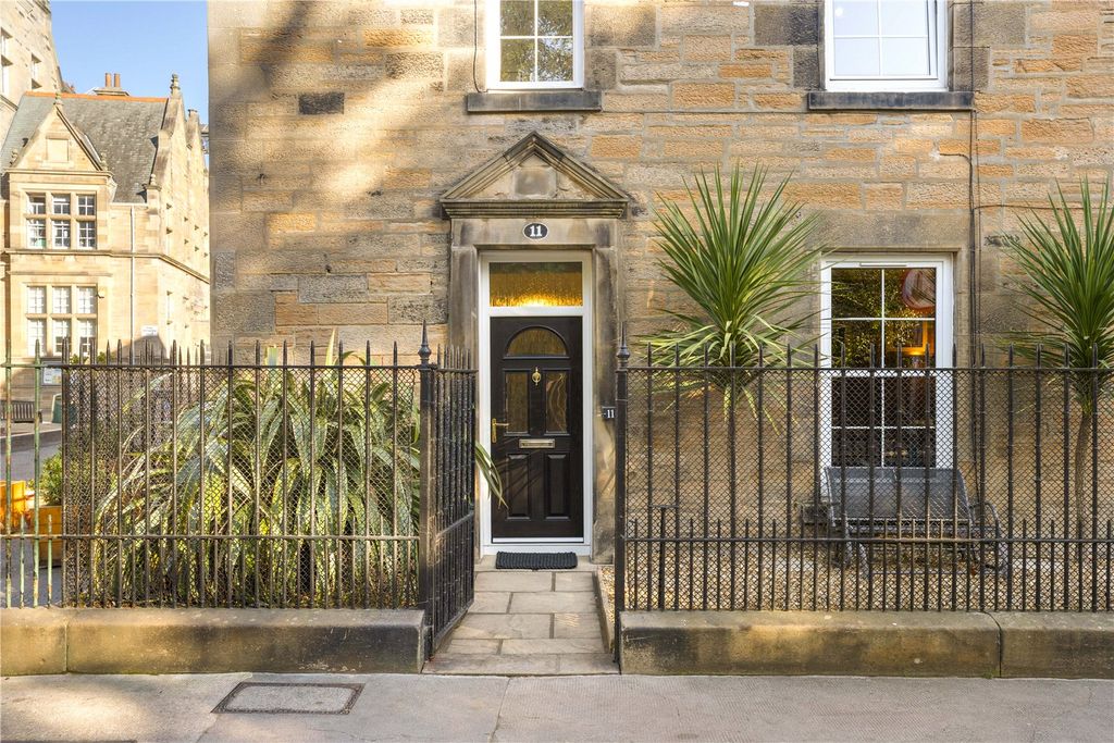 Property photo 1 of 26 Sciennes Road