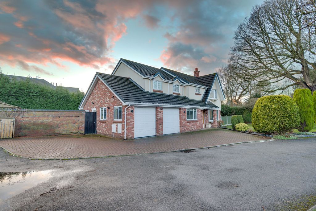 Property photo 1 of 29