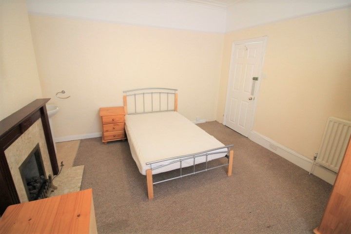 Property photo 3 of 4