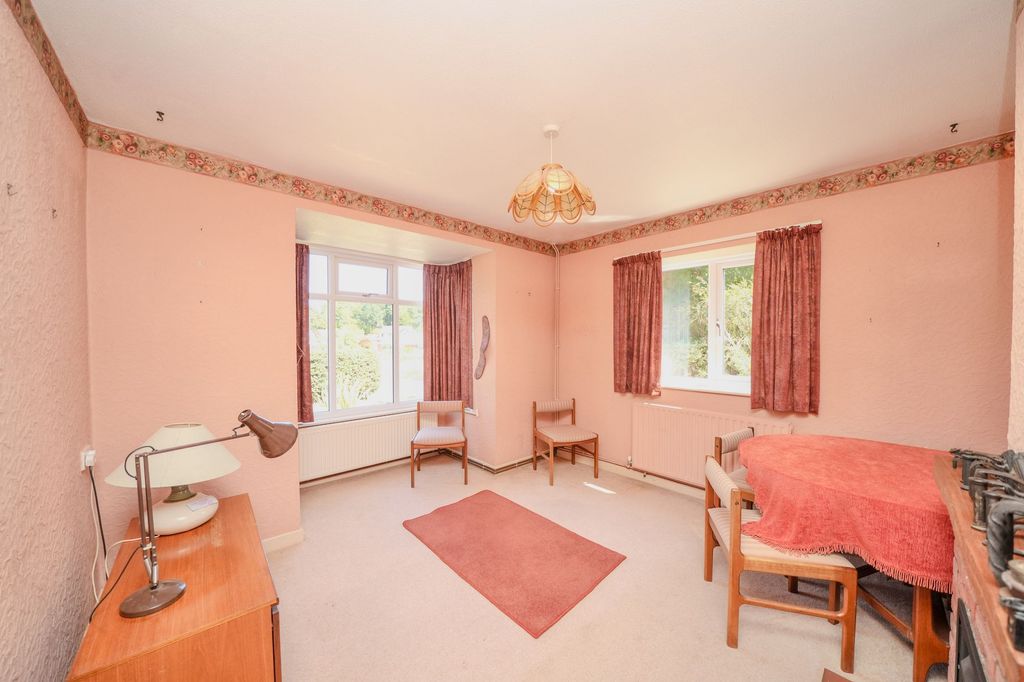 Property photo 2 of 34