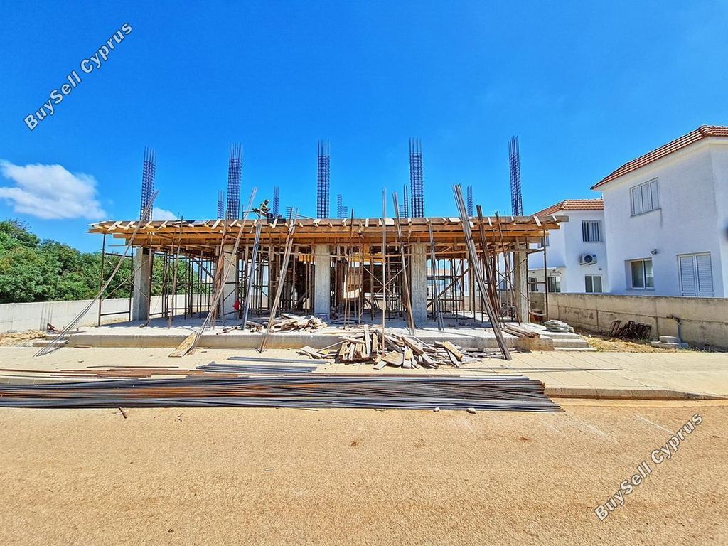 Property photo 3 of 24