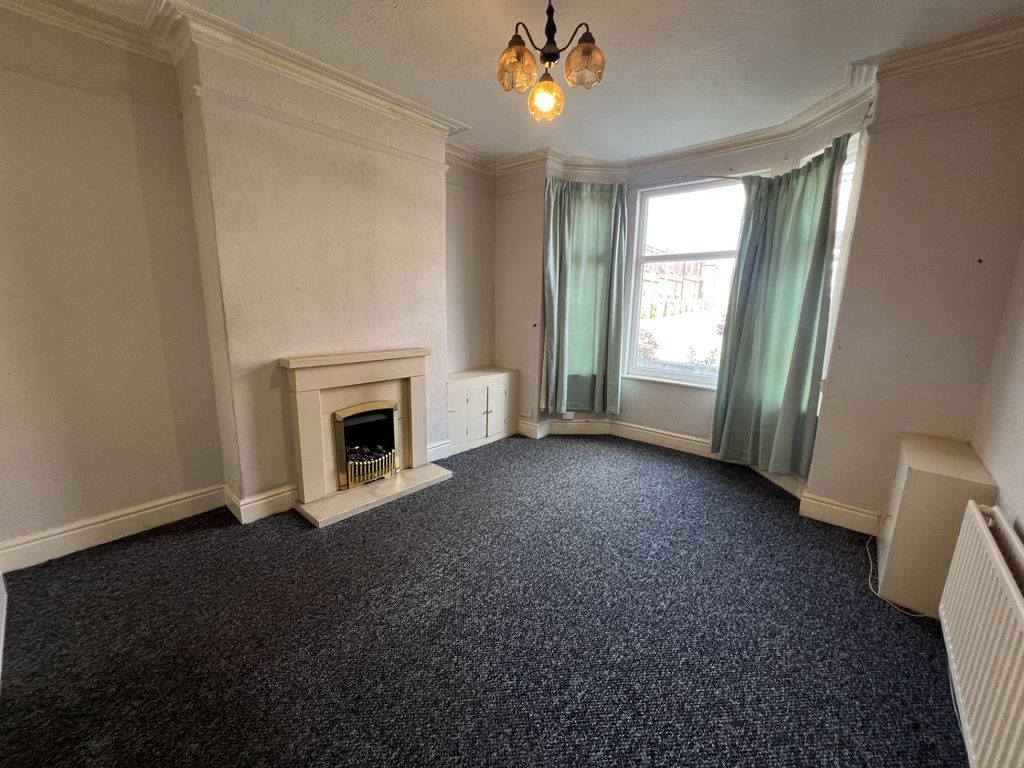 Property photo 2 of 8 Living Room