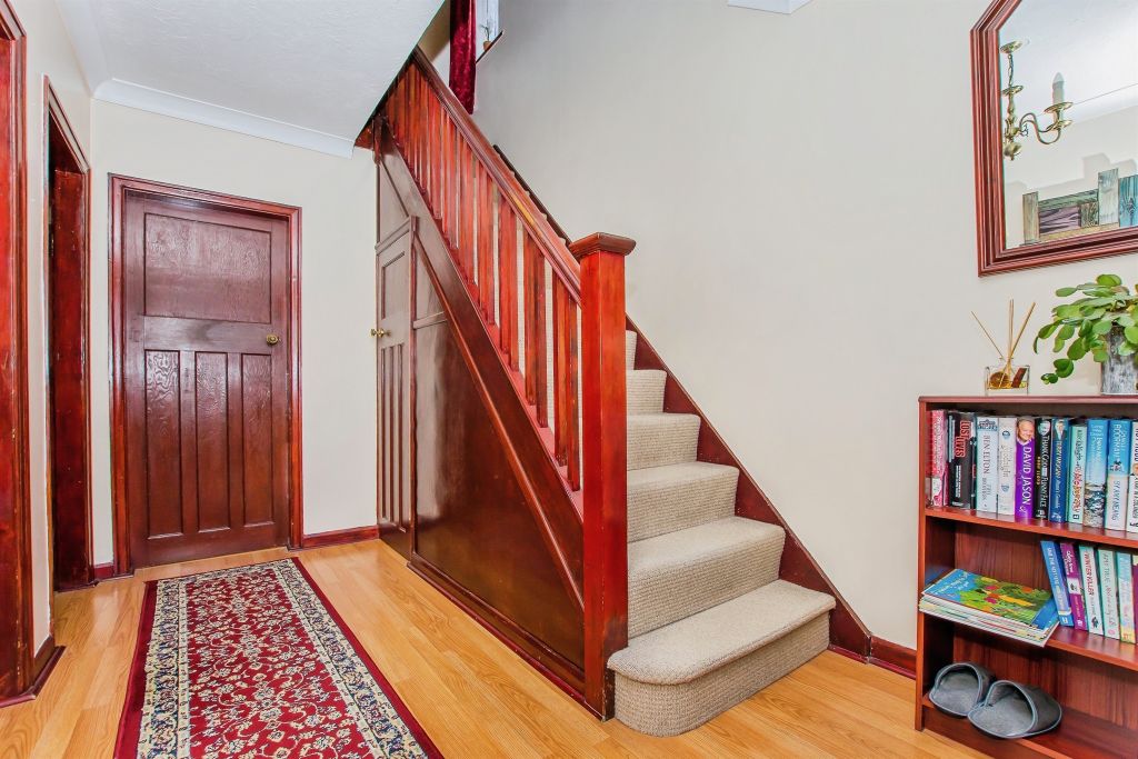 Property photo 3 of 18
