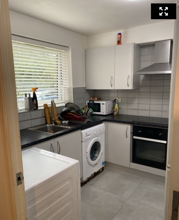 Property photo 1 of 3