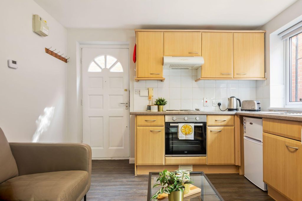 Property photo 3 of 6 Property Photo