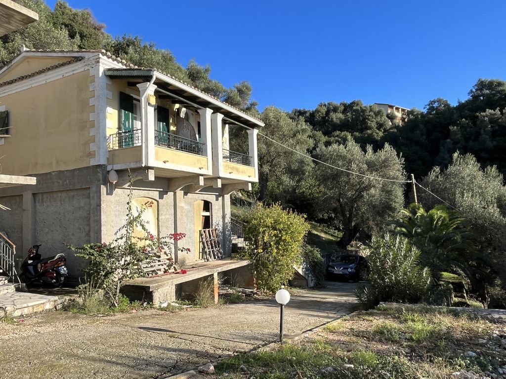 Property photo 1 of 18 Sorella House