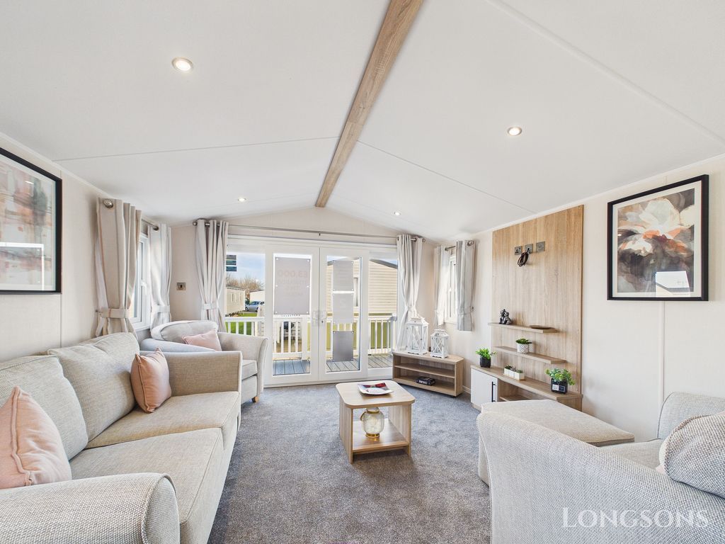 Property photo 3 of 20 Cam02173G0 Pr0334 Still039