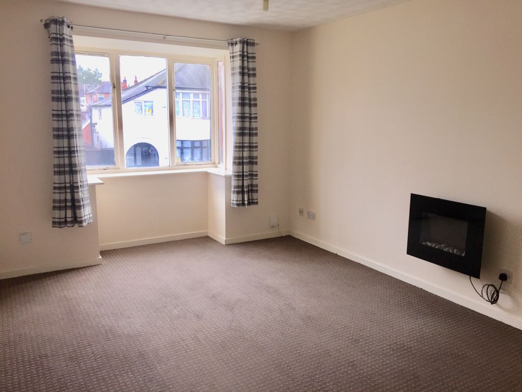 Property photo 2 of 5 Lounge