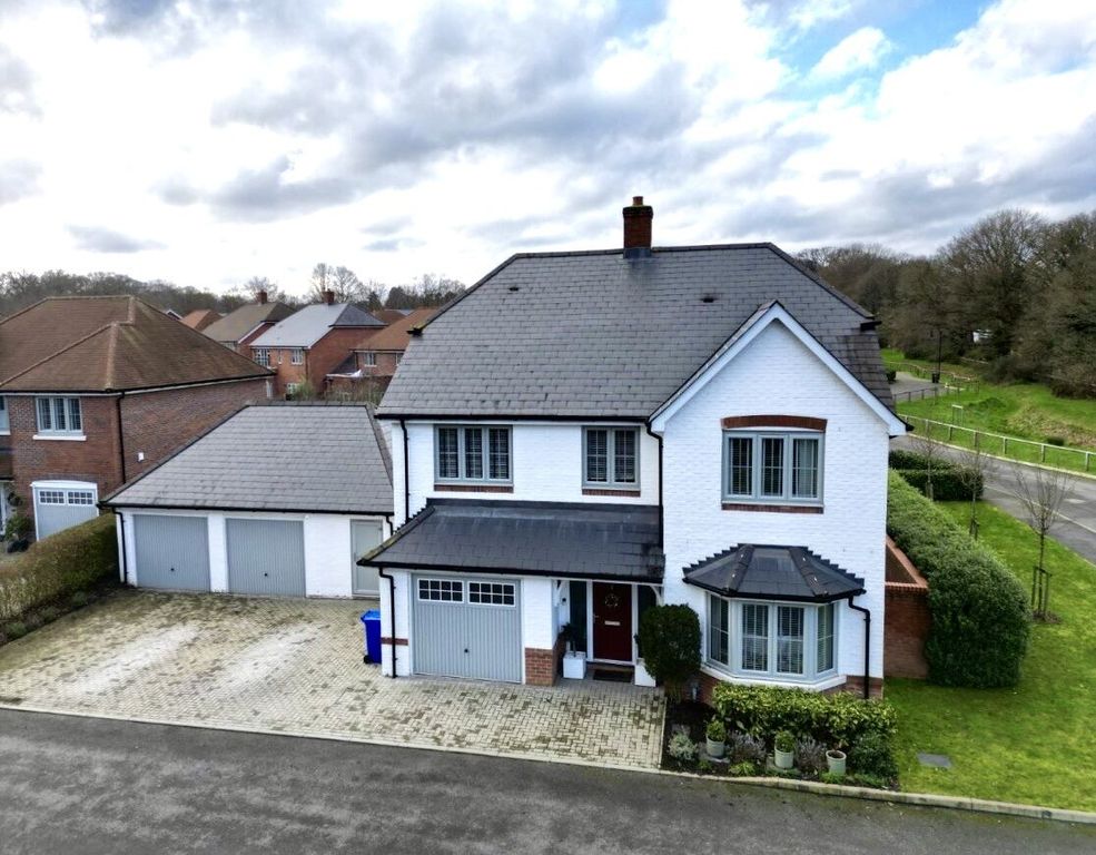 Property photo 1 of 27