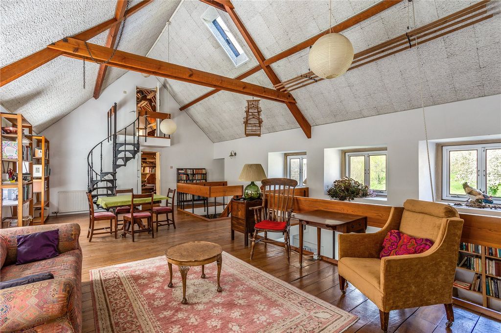 Property photo 2 of 23 Living Room