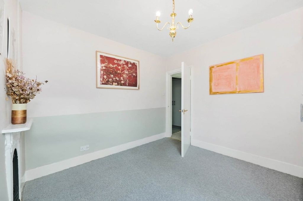 Property photo 3 of 13 Picture No. 17