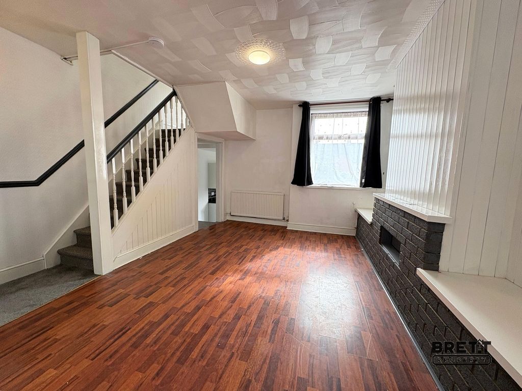 Property photo 2 of 9 Dining Area