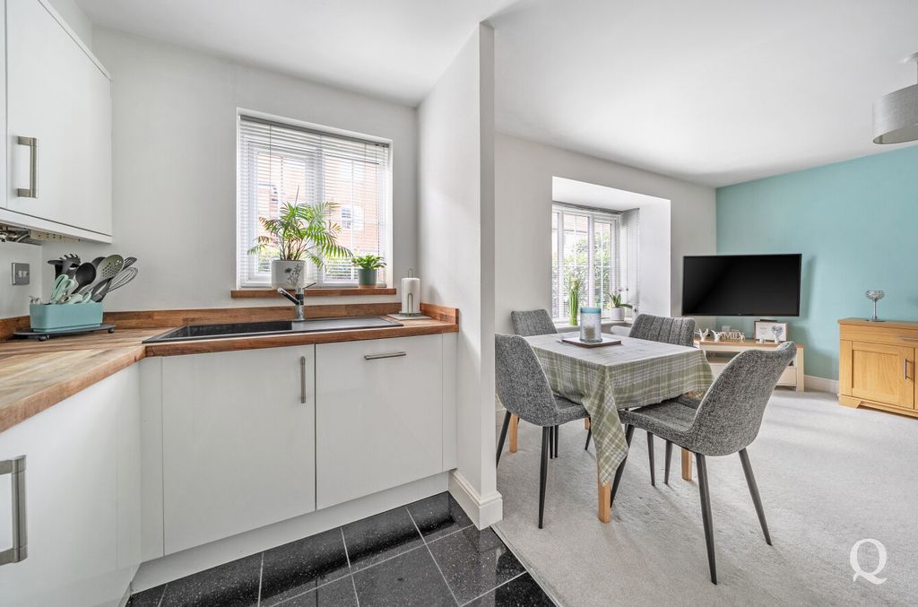 Property photo 3 of 15 61665Bab-3039-478...