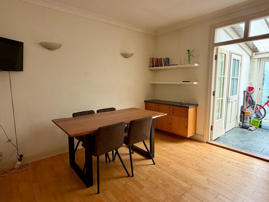 Property photo 3 of 13 5523372