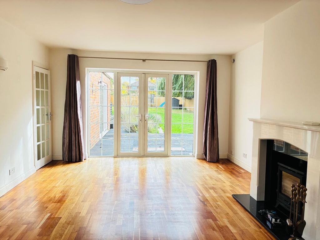 Property photo 3 of 21