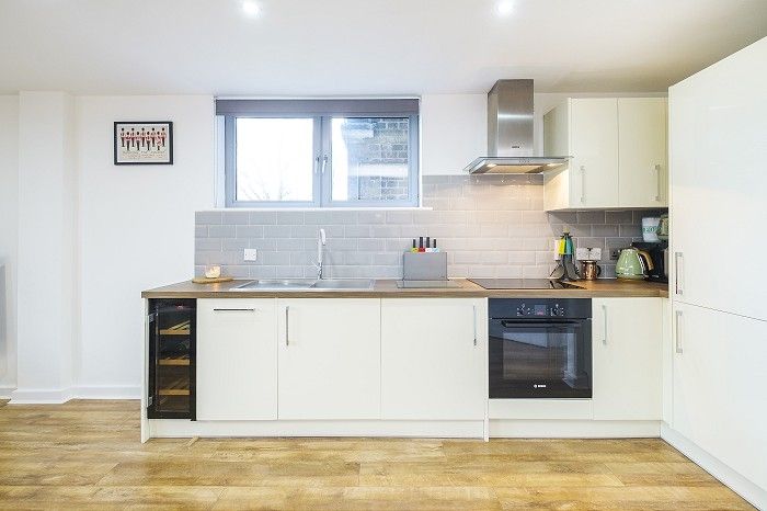 Property photo 3 of 9 005-700