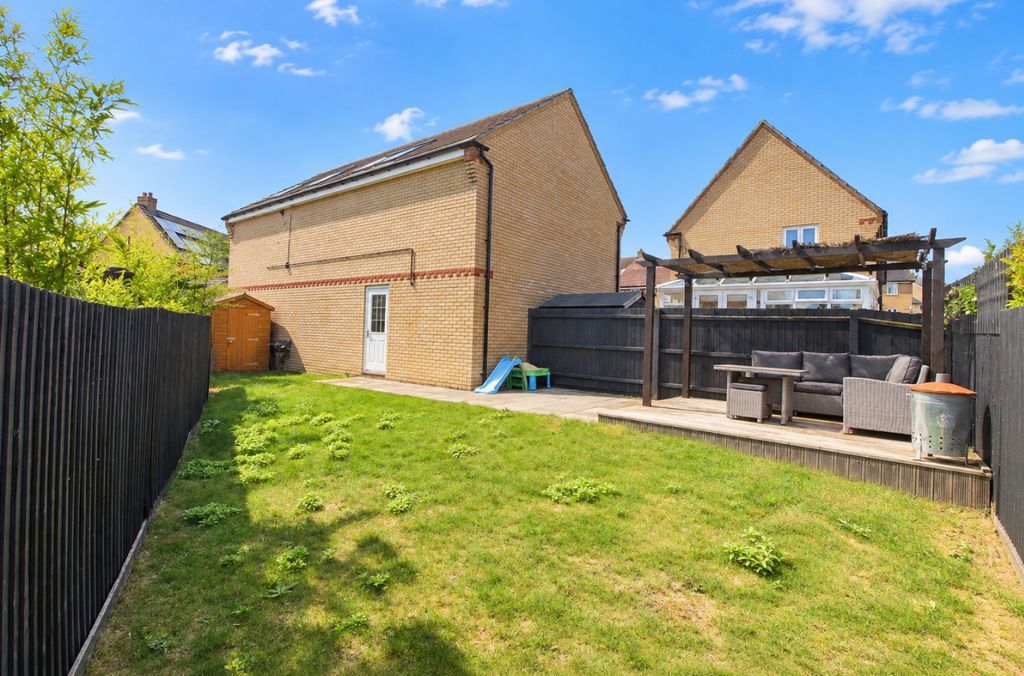 Property photo 2 of 12 Rear Garden