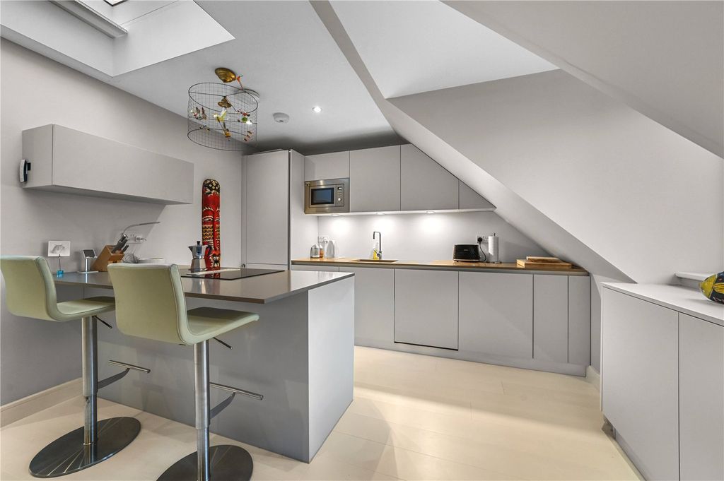 Property photo 2 of 19 Picture No. 44