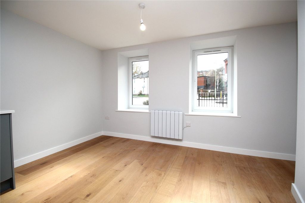 Property photo 3 of 10 Picture No. 18