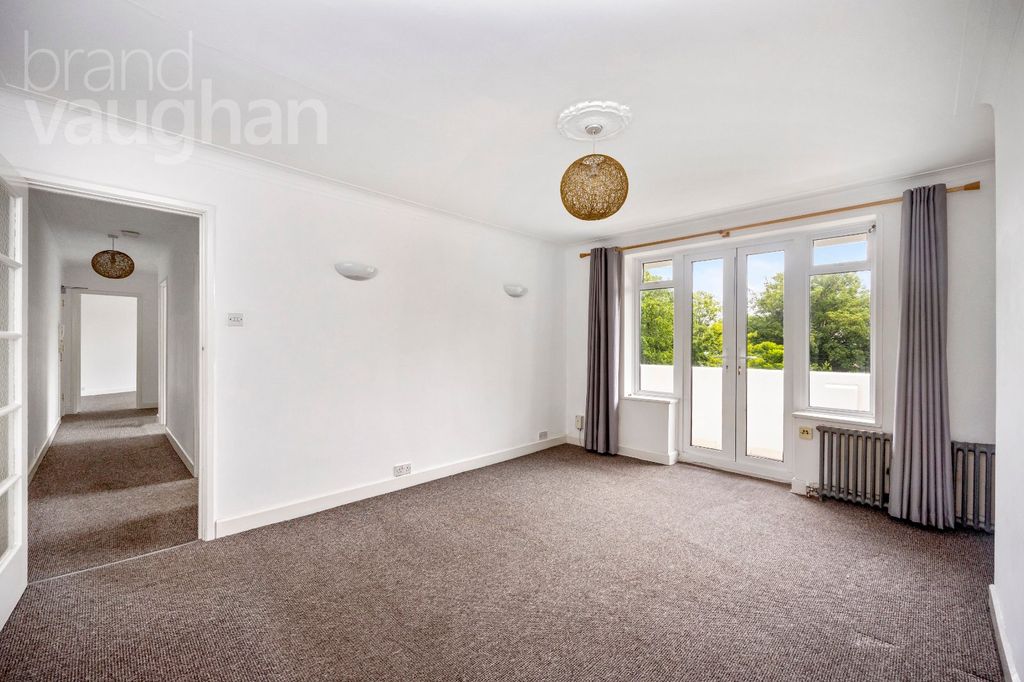 Property photo 2 of 21 Picture No. 03