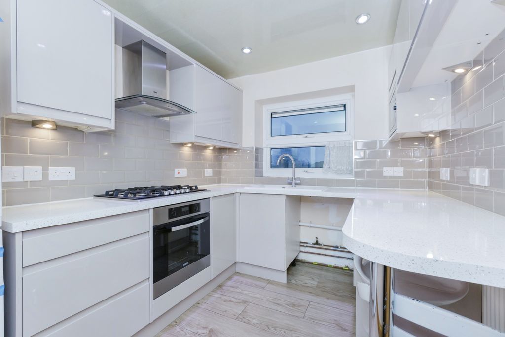 Property photo 1 of 12 Kitchen