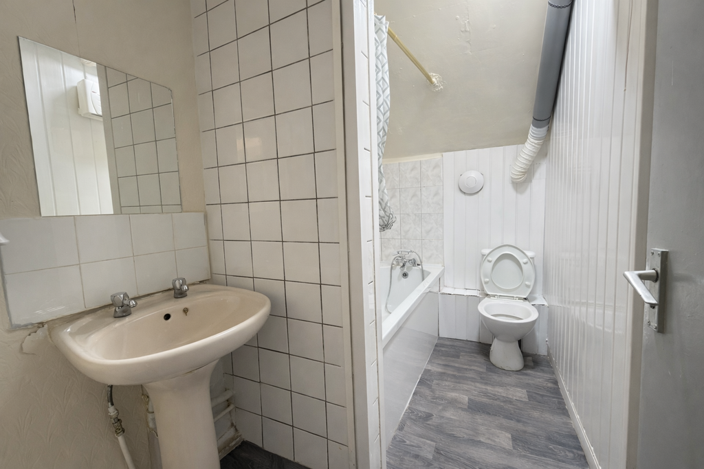 Property photo 3 of 4