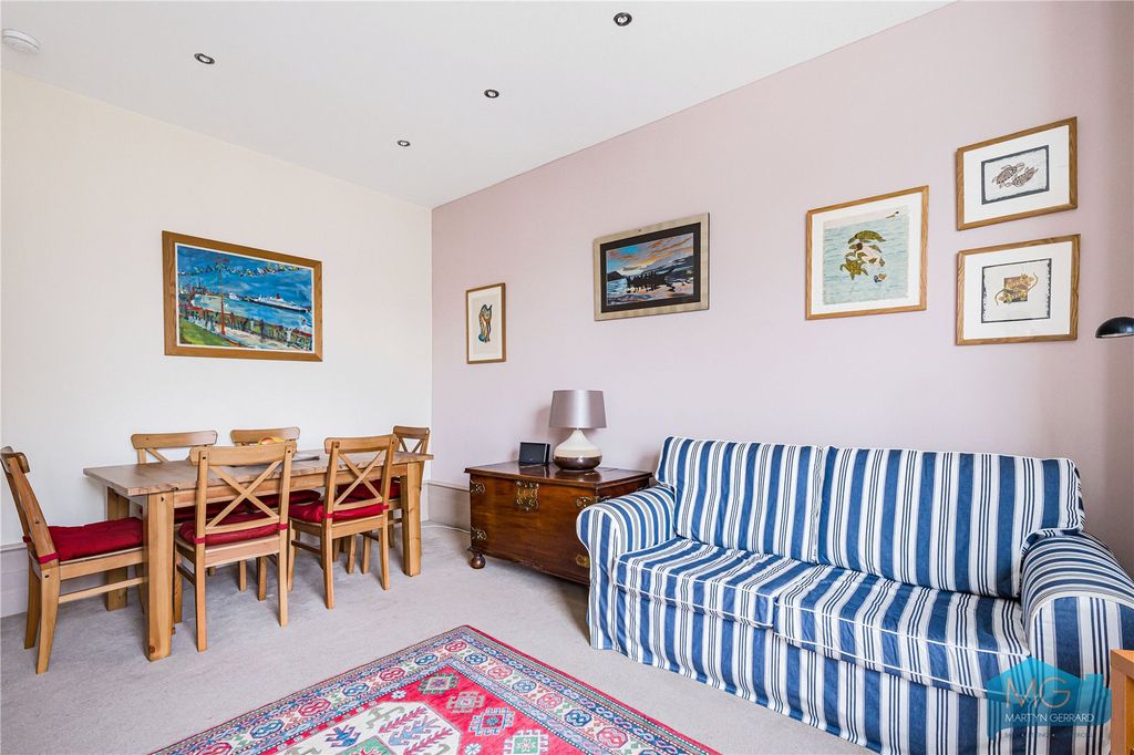 Property photo 2 of 10 Picture No. 14