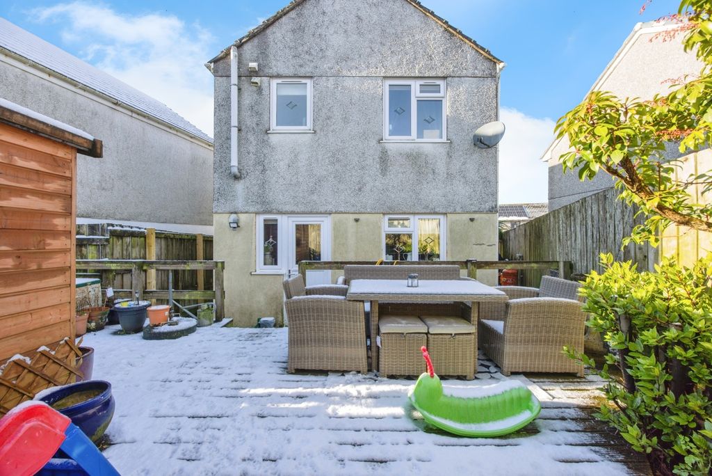 Property photo 2 of 17 Pbox-Img.Jpg