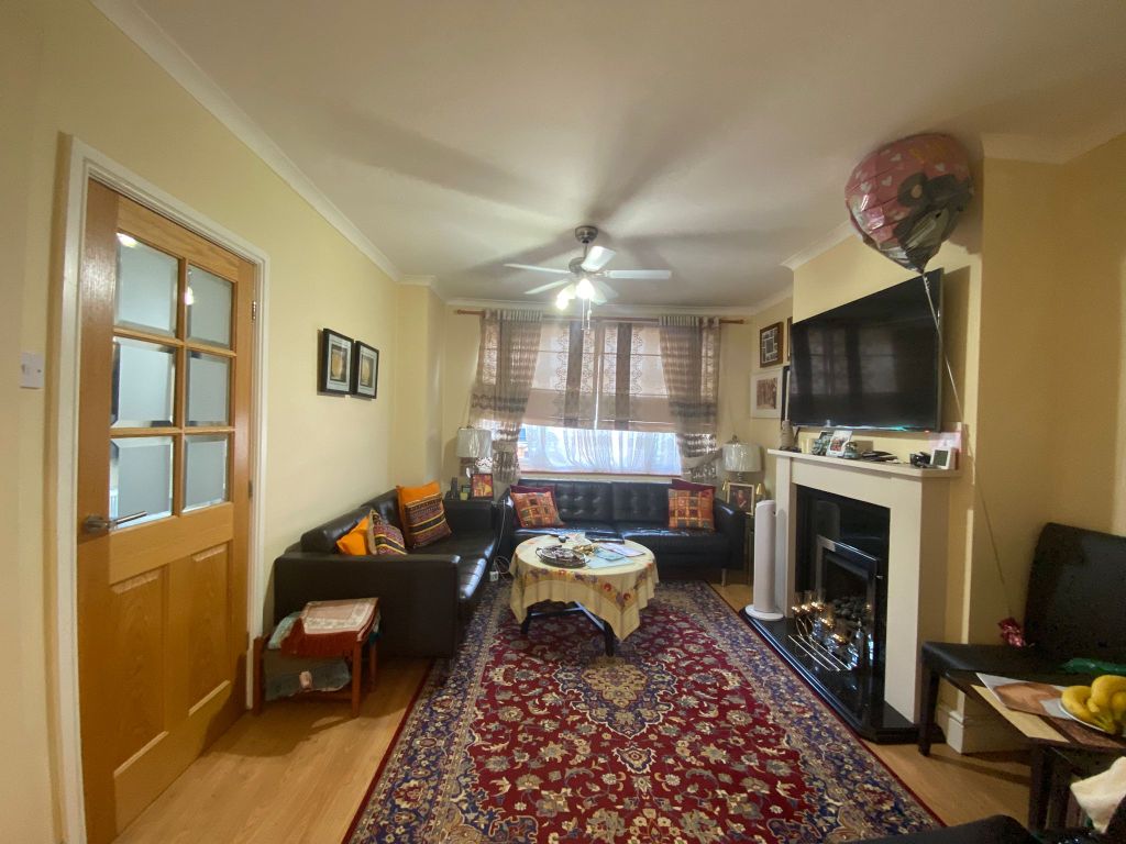 Property photo 3 of 14
