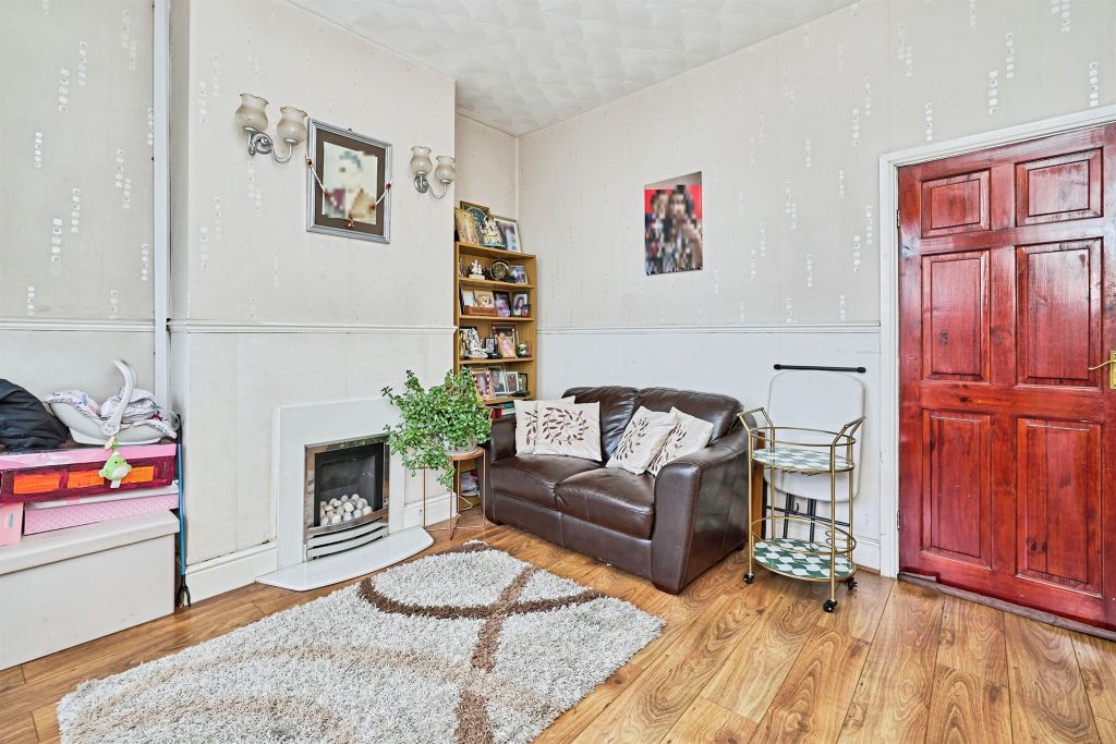 Property photo 3 of 20